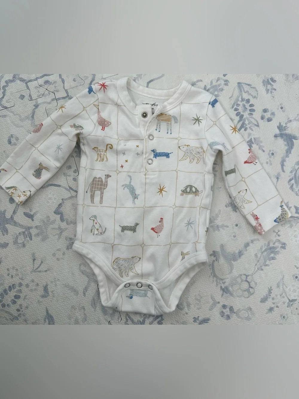 Pehr Organic Cotton Henley Bodysuit - 6-12M - Animal Shuffle